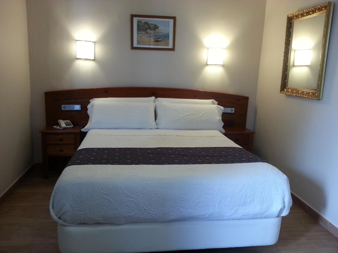 Bedroom 3, HOTEL CASTILLA GUERRERO, Málaga