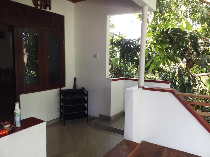 Others 5, Sana Guest, Weligama