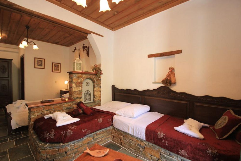 Bedroom 2, Sifnaika Konakia -Traditional Settlements, South Aegean