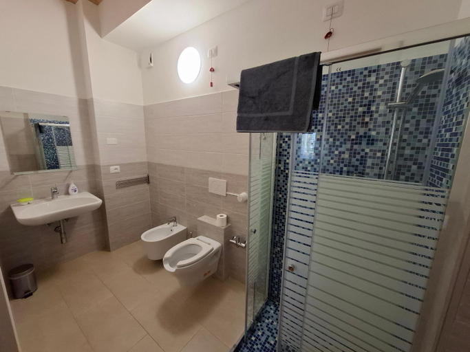 Bathroom 3, Country House Andromeda, Ascoli Piceno