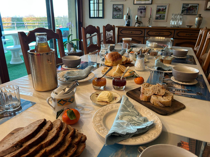 Food & Drinks 5, La Bretonniere, Manche