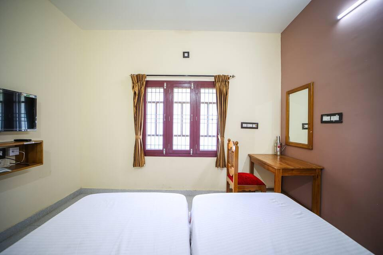 Bedroom 2, The Pothigai Palace, Tirunelveli