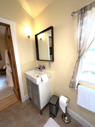 Bathroom 3, Bell in the Woods, Kenai Peninsula