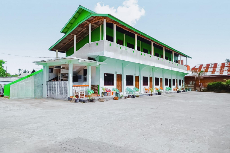Exterior & Views 2, RedDoorz @ Homestay OTW Manna, South Bengkulu