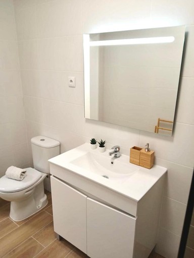 Bathroom 2, SandyBeachApartment, Porto Santo