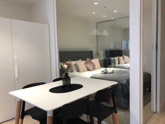 Bedroom 5, Apartment Chole South Yarra, Melbourne