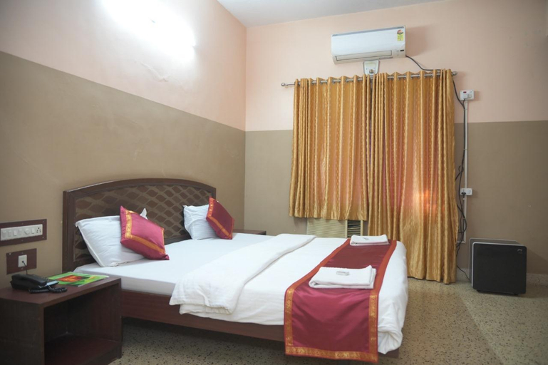 Others 5, Hotel Suhag, Udupi