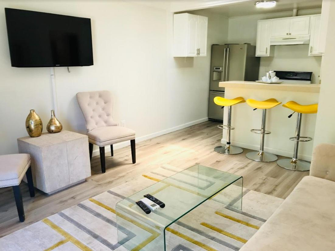Others 3, 2 Bd Beverly Hills Guest House, Los Angeles