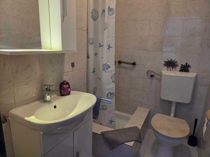 Bathroom 4, Apartments Pavic, Malinska-Dubašnica