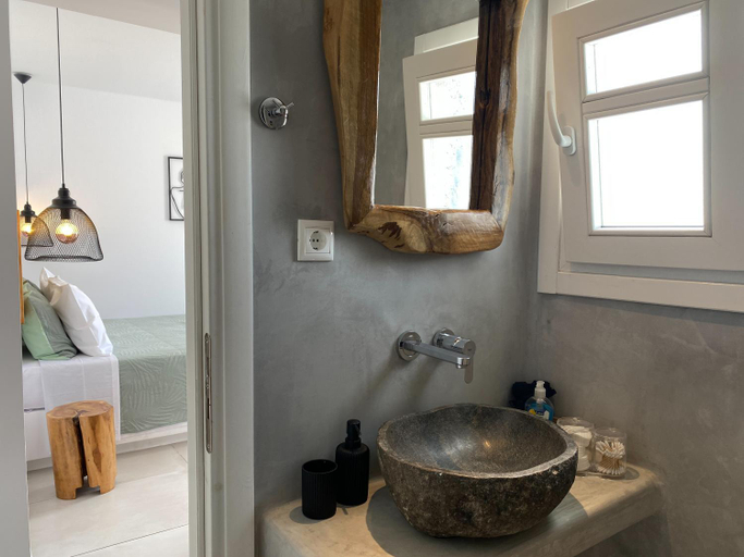 Bathroom 1, Casa Centro Suites Mykonos, South Aegean