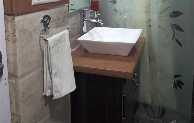 Bathroom 2, Hotel Bhagyodaya Residency, Bhilwara