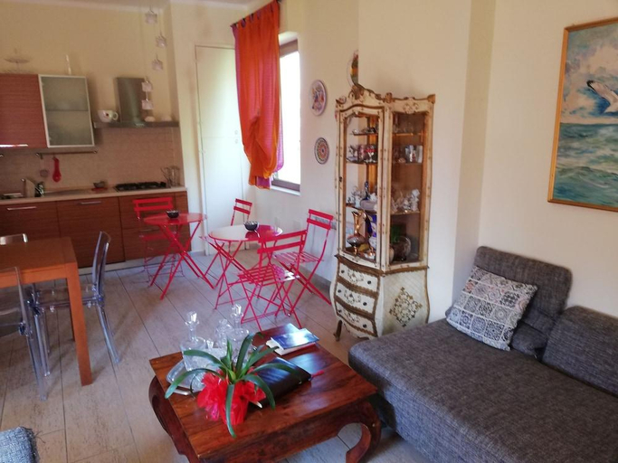 Others 5, B&B Al Calcandola, La Spezia