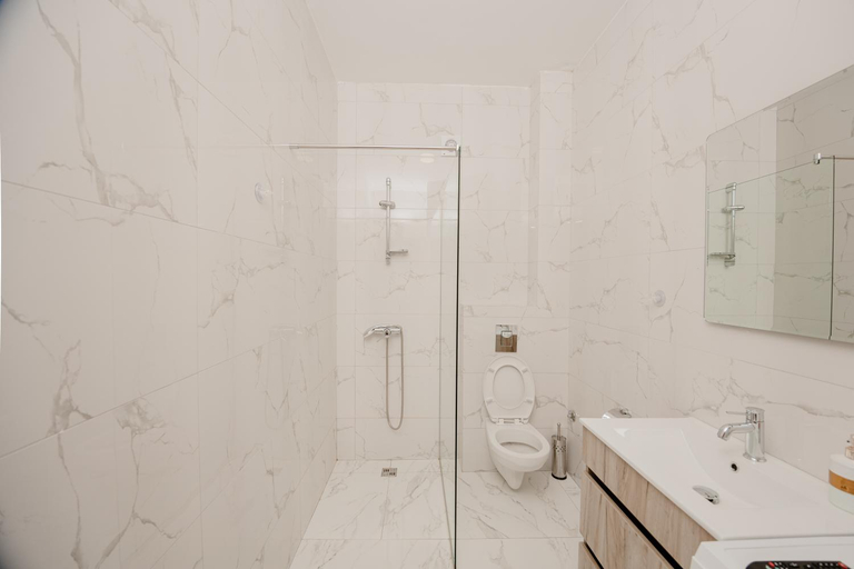 Bathroom 3, Trsteno Beach Apartments