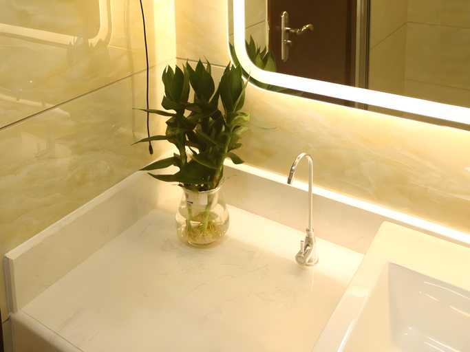 Bathroom 4, Zhonglian Harbor Hotel, Shanwei
