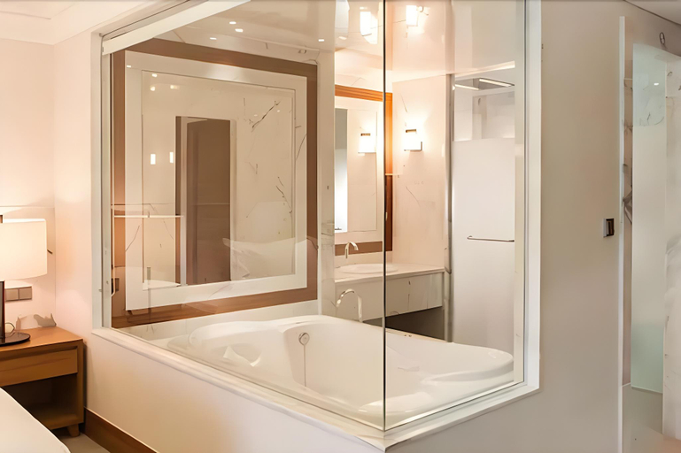 Bathroom 4, Pine Grove Hotel, Gimhae