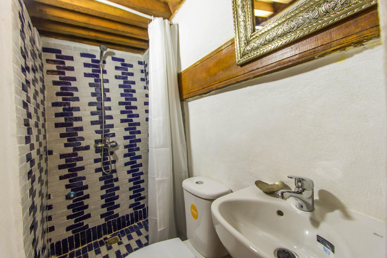 Bathroom, Dar Bhija, Zouagha-Moulay Yacoub