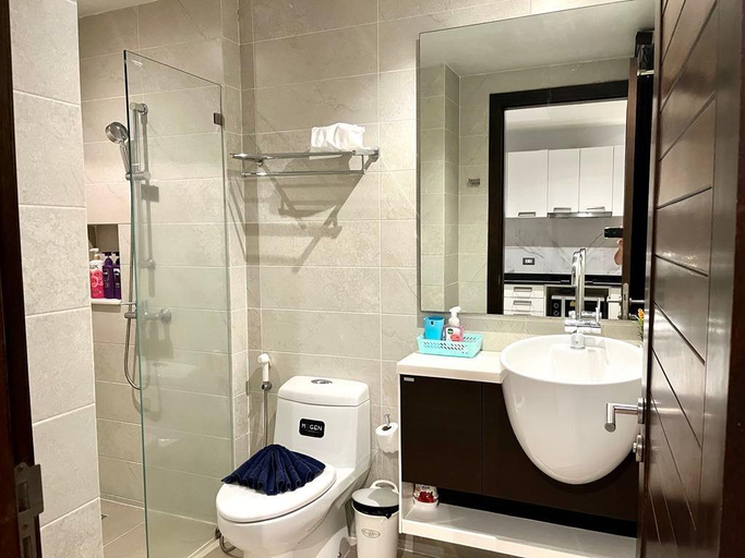 Bathroom, Patong Hill Cozy Studio With Nice Pool And Garden, Pulau Phuket