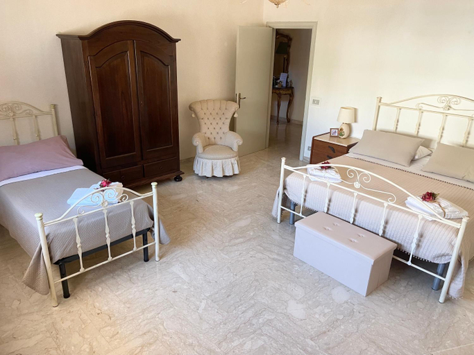 Others 4, Maison Le Calle B&b, Taranto