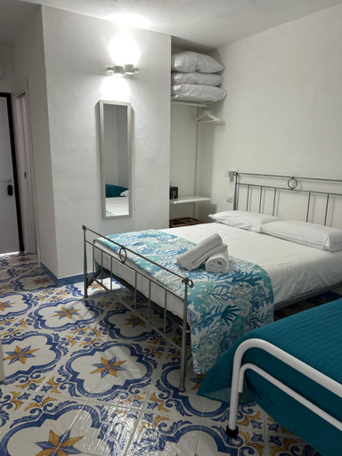 Others 3, Brezza di Mare Rooms Palinuro, Salerno