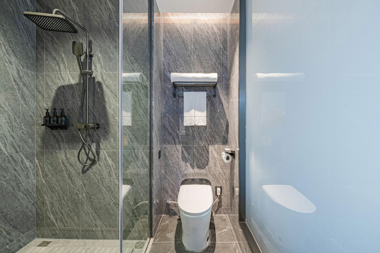 Bathroom, Ji Feng International Hotel Foshan, Foshan