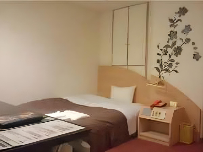 Bedroom 3, Business Hotel Kawaramachi, Takamatsu