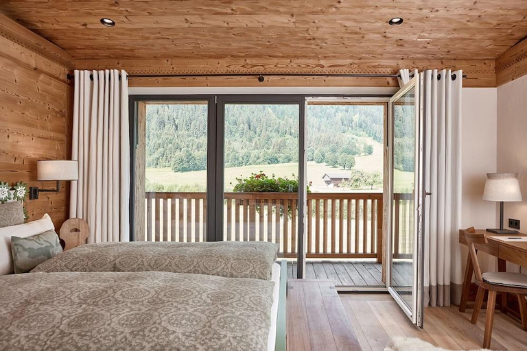 Bedroom 2, Kitzbuhel Lodge, Kitzbühel