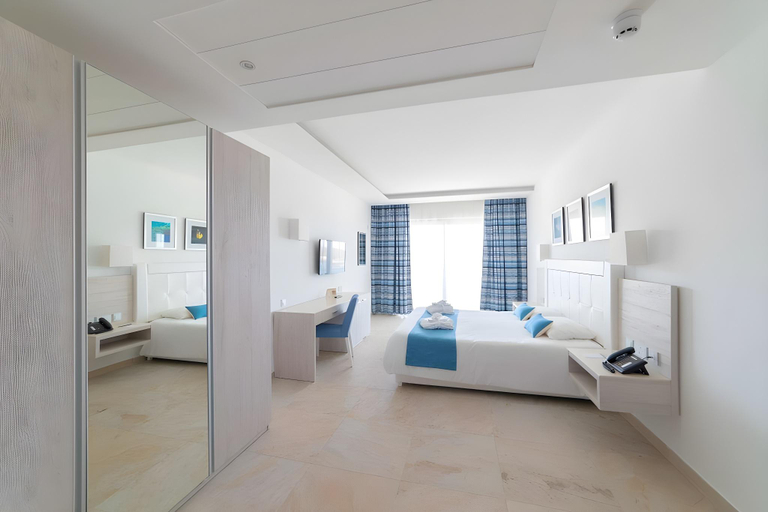 Bedroom 3, Ramla Bay Resort