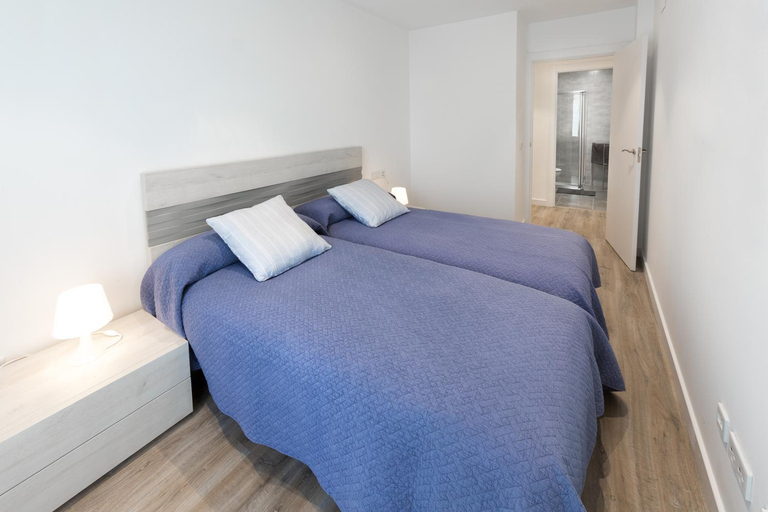 Bedroom 2, Apartamentos LA CATEDRAL 1ºA, La Rioja