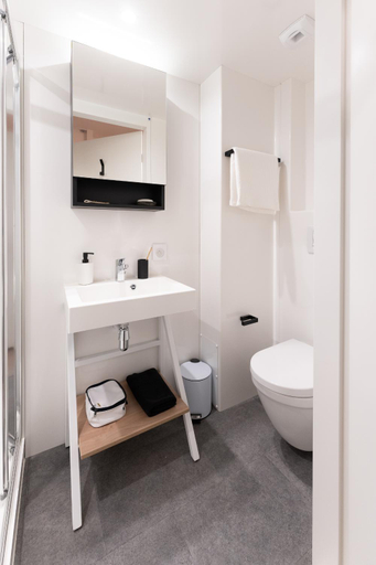 Bathroom 5, Ecla Paris Villejuif, Val-de-Marne