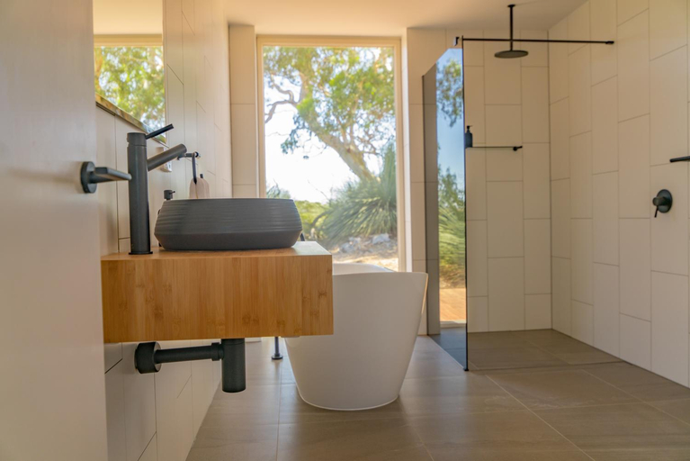 Bathroom 4, Ecopia Retreat Wildlife Sanctuary, Kangaroo Island