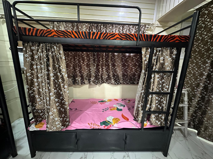Bedroom 3, Balaji Dormitory In Andheri, Mumbai Suburban