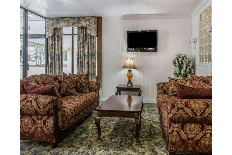 Public Area, Travelers Inn Douglas By OYO US-441, Coffee