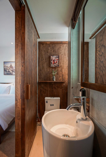 Bathroom 5, Nexus House Saigon Central - District 1, District 1