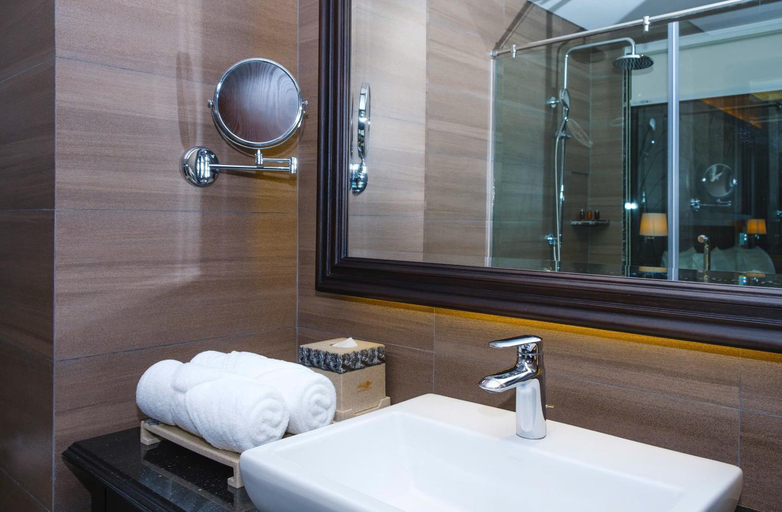 Bathroom 3, Green Dragon Boutique, Cẩm Phả