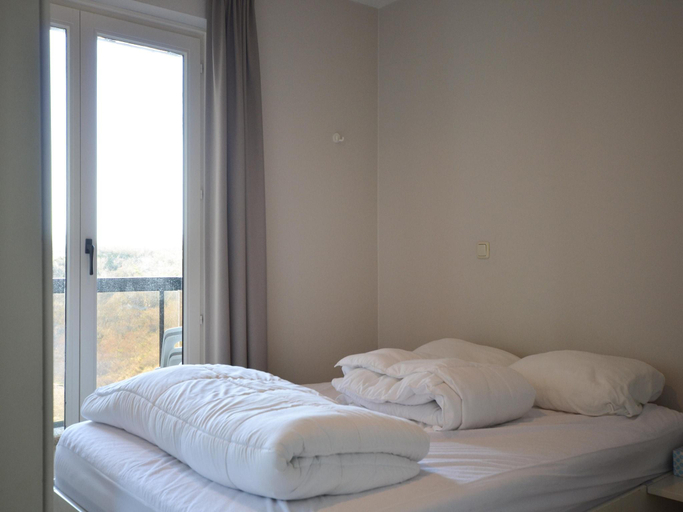Bedroom 2, Apartment in Oostduinkerke with Sea View, West-Vlaanderen