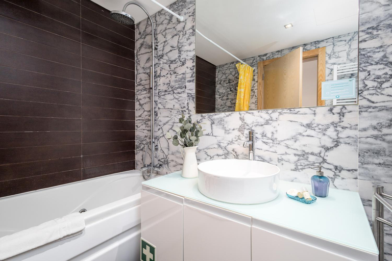 Bathroom 3, BeGuest Premium Lisbon Suites, Lisbon