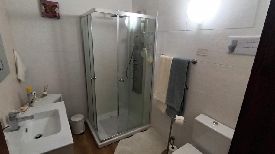 Bathroom 3, Morada do Ultramar, Viana do Castelo