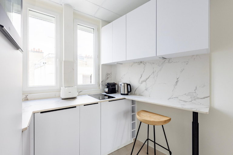 Others 5, Residence Courcelle, Hauts-de-Seine