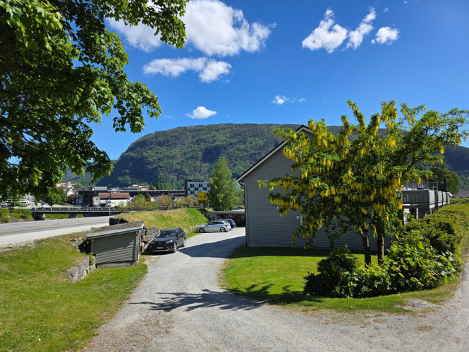 Others 4, Rom 6 sentralt i Sogndal, Sogndal