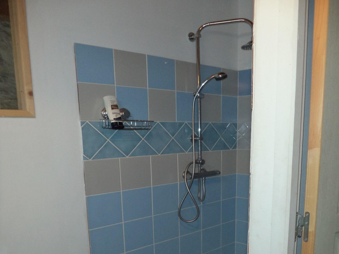 Bathroom 3, Farmside Cottage in Mirabel, Ardèche