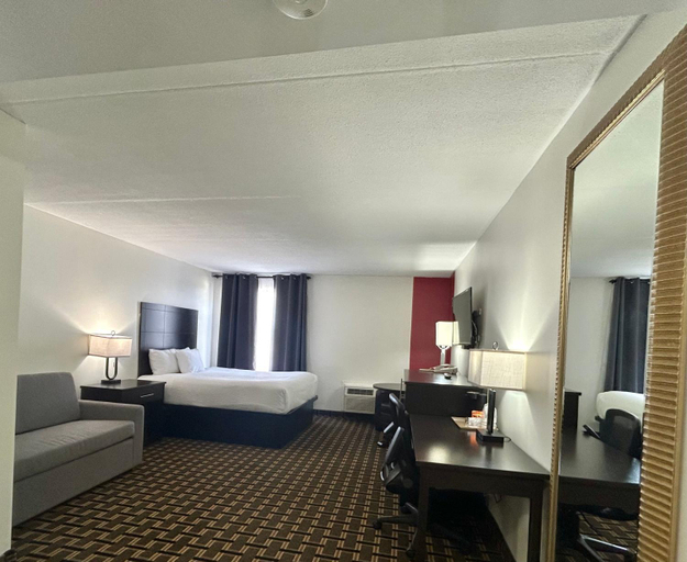 Bedroom 3, Ramada By Wyndham Lindsay, Kawartha Lakes