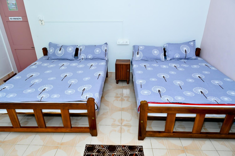 Bedroom 2, Prakruthi Home Stay, Chikmagalur
