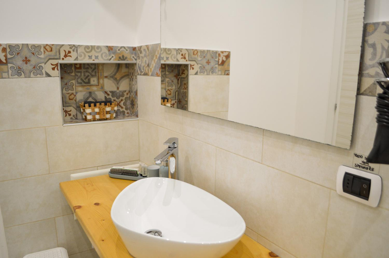 Bathroom 3, B&B Casa Dolce Casa, Lecce