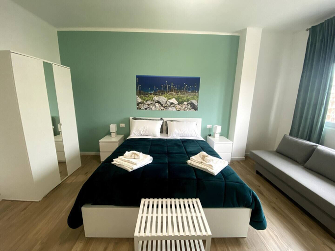 Bedroom 3, B&B CAMPUS SUITES BARI, Bari