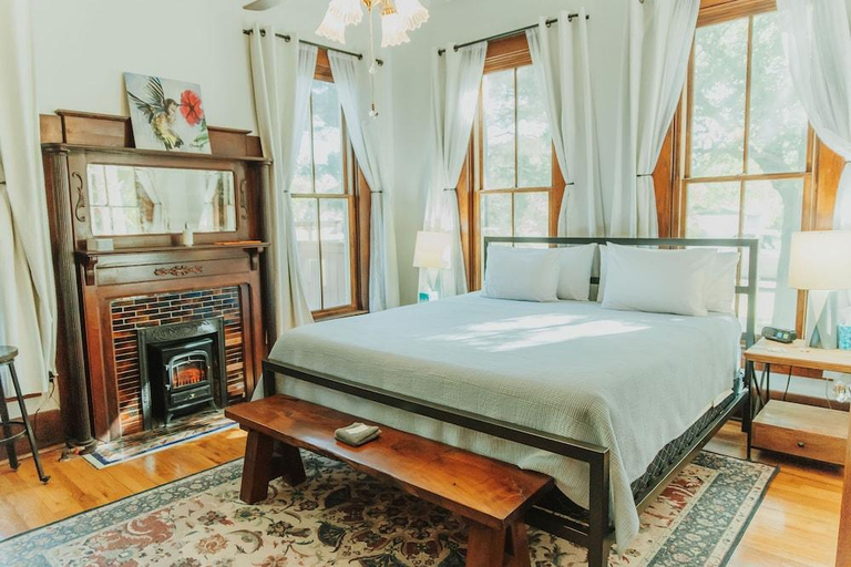 Bedroom 3, Alpine Bed and Breakfast, Brewster