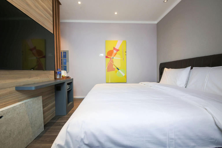 Bedroom 2, Hanting Premium Hotel Chifeng Garden Road, Chifeng