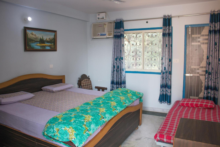 Bedroom 3, Hotel Golden Crown, Garhwal