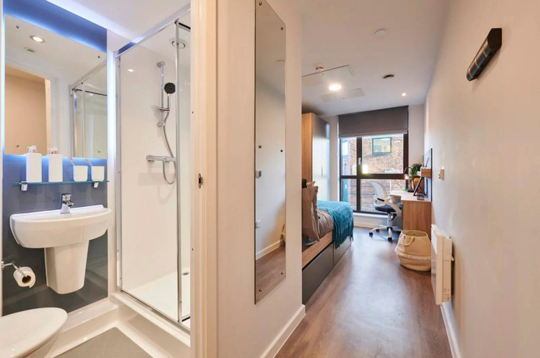 Bathroom 3, York House Nottingham, Nottingham