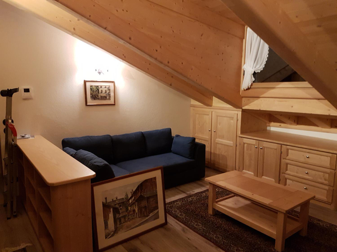 Others 5, Casa De Sandre, Belluno