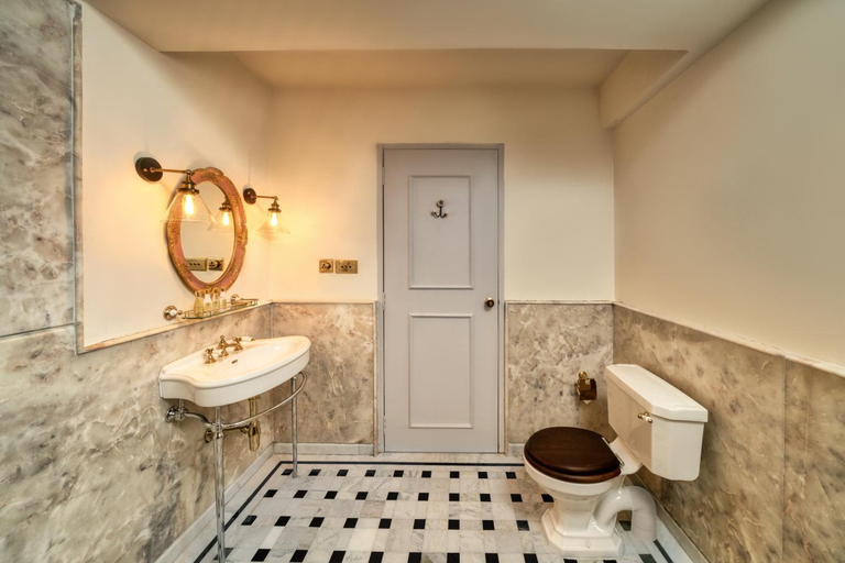 Bathroom 5, Munjoh Island House Suites and Spa, South Andaman